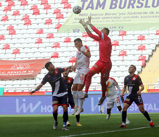 Antalyaspor, sahasında kazanamıyor