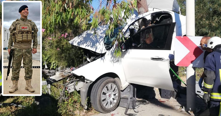 Ağaca çarpan otomobil ortadan ikiye bölündü