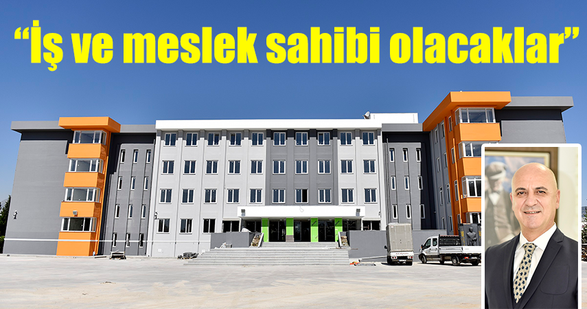 Başkan Bahar’dan gençlere ve velilere çağrı : “OSB Teknik Koleji’ne bekliyoruz”