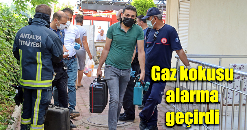 Apartmandan gelen gaz kokusu polis ve itfaiyeyi alarma geçirdi