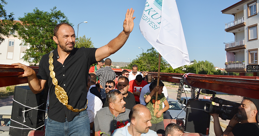 Başpehlivan Ali Gürbüz, baba ocağı Korkuteli’nde