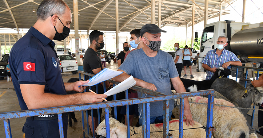 Konyaaltı Belediyesi’nden ‘kurban’ denetimi