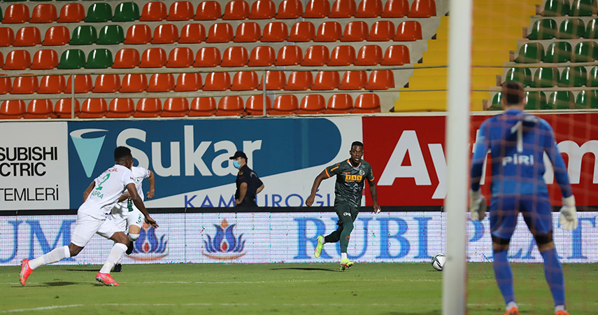 Alanyaspor; Giresunspor engelini tek golle geçti