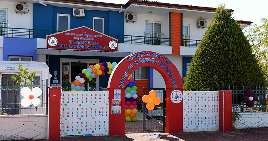 Muratpaşa kreşlerindeeğitim başladı