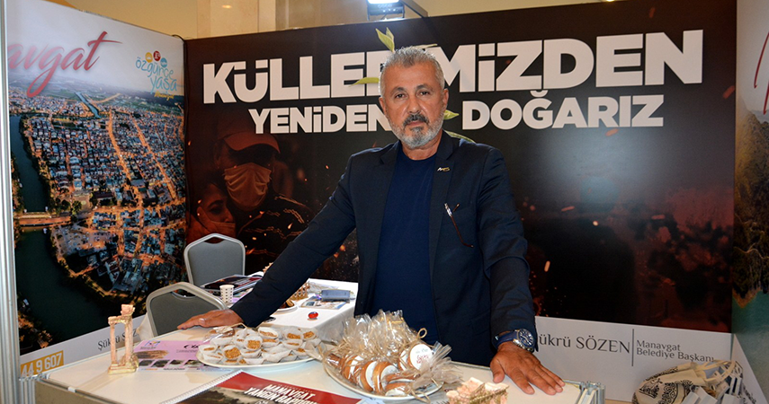 Manavgat’a ‘Altın ilçe’ ve ‘Ulaşım Projesi’ ödülü