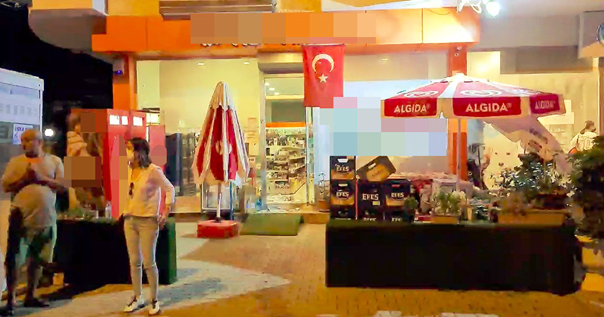 Öfkeli koca karısını bıçakla öldürüp av tüfeğiyle intihara kalkıştı