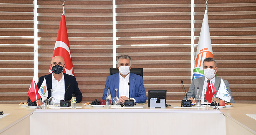 Vali Ersin Yazıcı: “Yenilikçi çalışmalarla yerli ve milli sanayimizi geliştiriyoruz