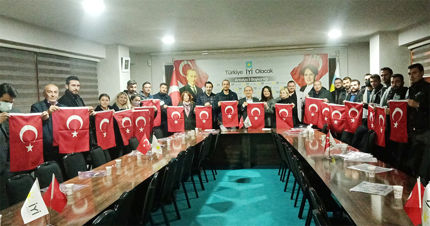 İYİ Parti İl Başkanı Başaran: “İktidar yolunda çığ gibi büyüyoruz”