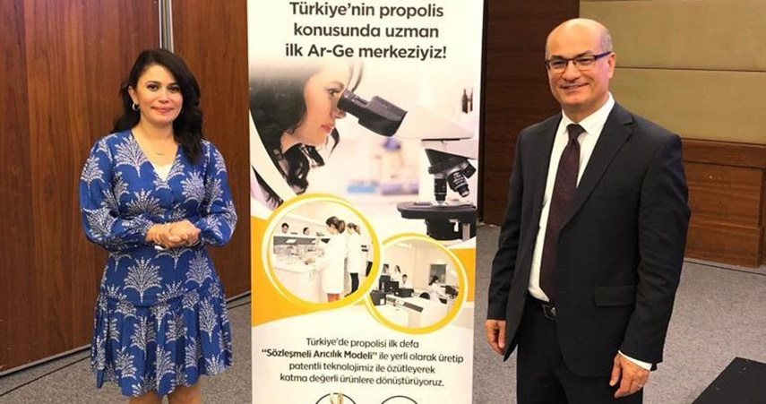 Dermatolog Kutlubay: “Arı zehri kırışıklıkları önlüyor”