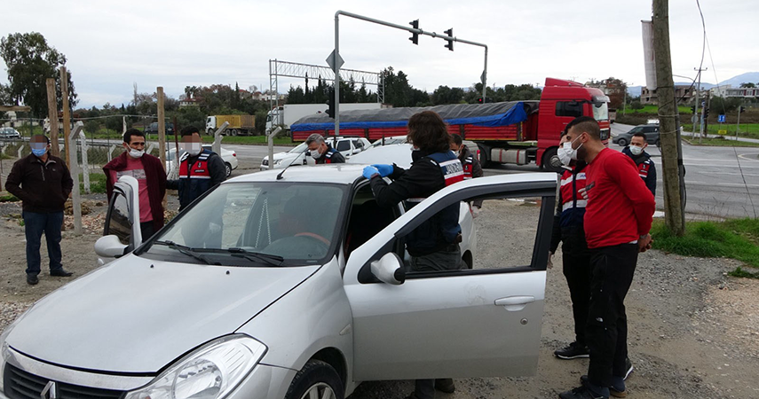 Manavgat’ta jandarma, uyuşturucu tacirini nefes kesen kovalamaca sonucu yakaladı