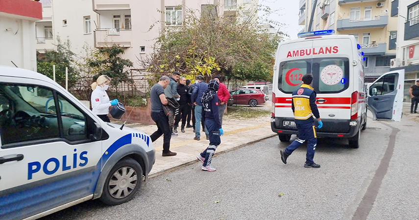 Annenin polisin silahını alarak yakalanmasına izin vermediği oğlu lüks sitede yakalandı