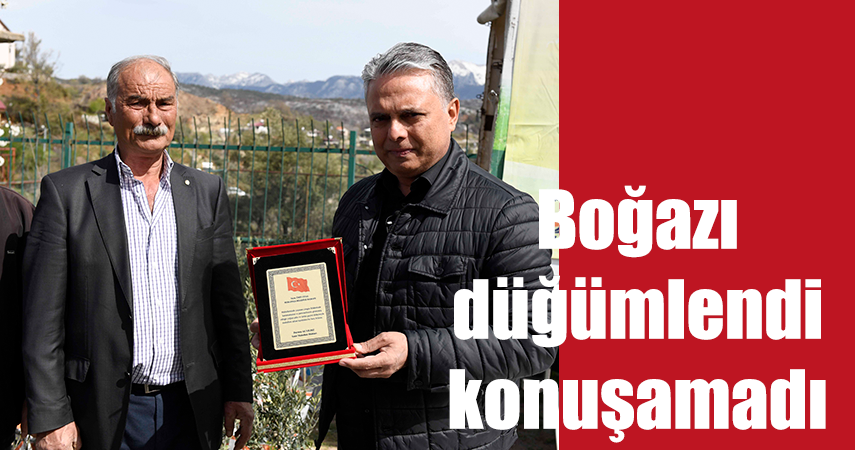 Fidan dağıtımında duygusal anlar