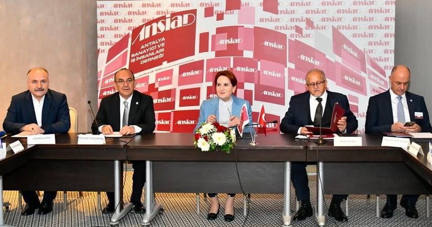 “Antalya Akşener'i bağrına bastı”
