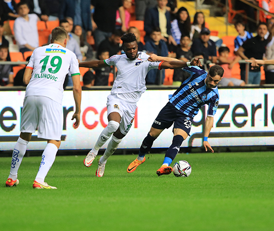 Alanyaspor Adana'dan 3 puanla döndü