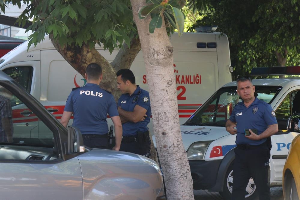 Ukraynalı baba cinnet geçirdi