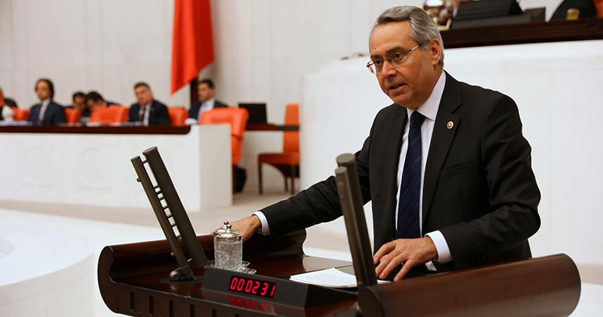 CHP’li Zeybek; ‘’AKP'nin Basın Kanunu basını yargı ile korkutma teklifidir’’